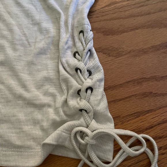 Cupcakes and cashmere tanktop - Picture 3 of 3